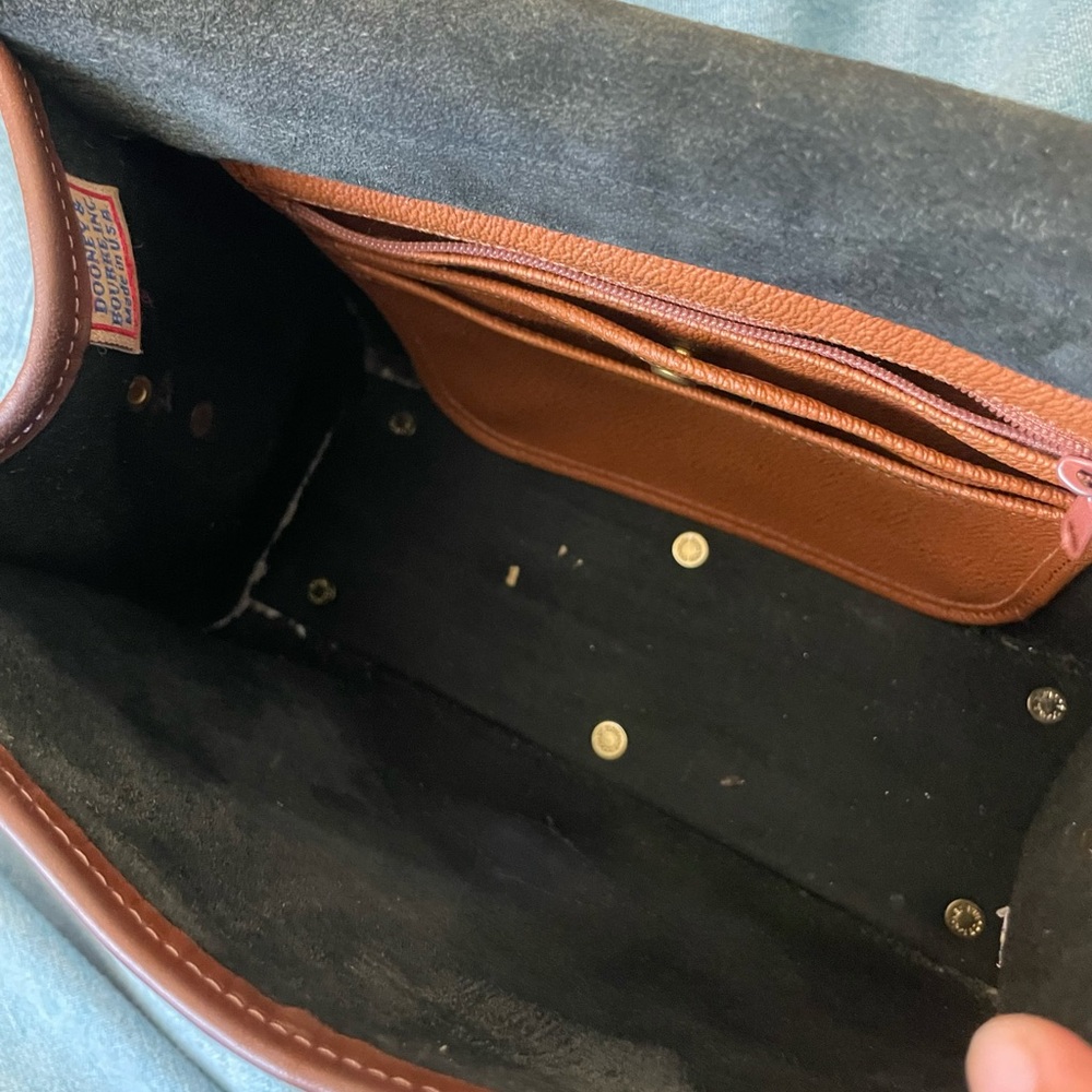 Dooney and Bourke Essex Black/Brown Leather Crossbody Shoulder Bag Purse - Picture 10 of 14